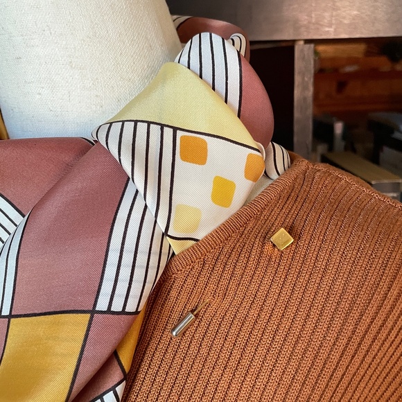 Vintage Jewelry - vintage stick pin